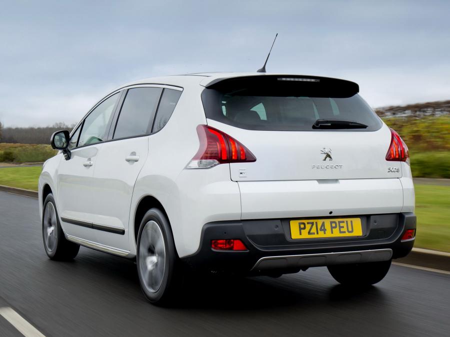  Peugeot 3008 HYbrid4 2014 года  (UK) (фото 5 из 7)